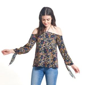 Thieves like us off the shoulder top